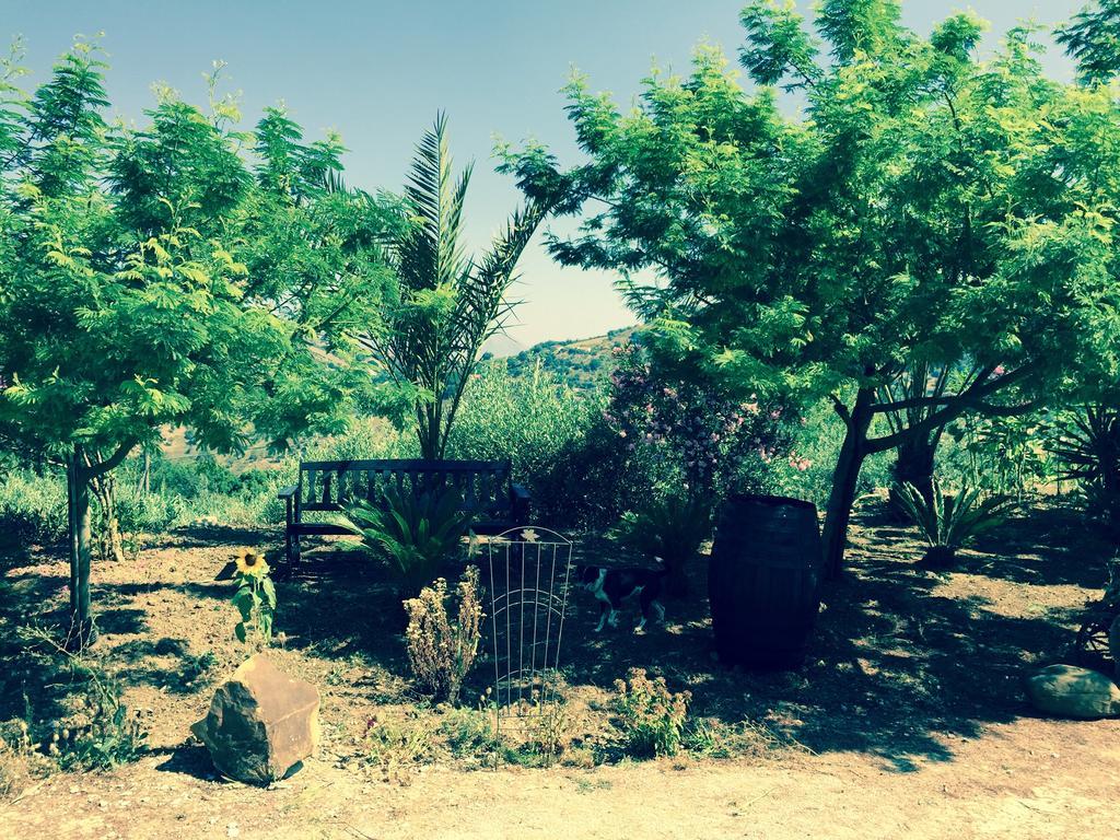 Villa Della Mimosa Alia ภายนอก รูปภาพ
